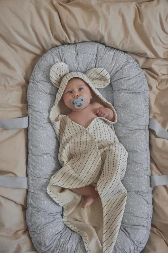 Elodie Details Bathcape | Pinstripe