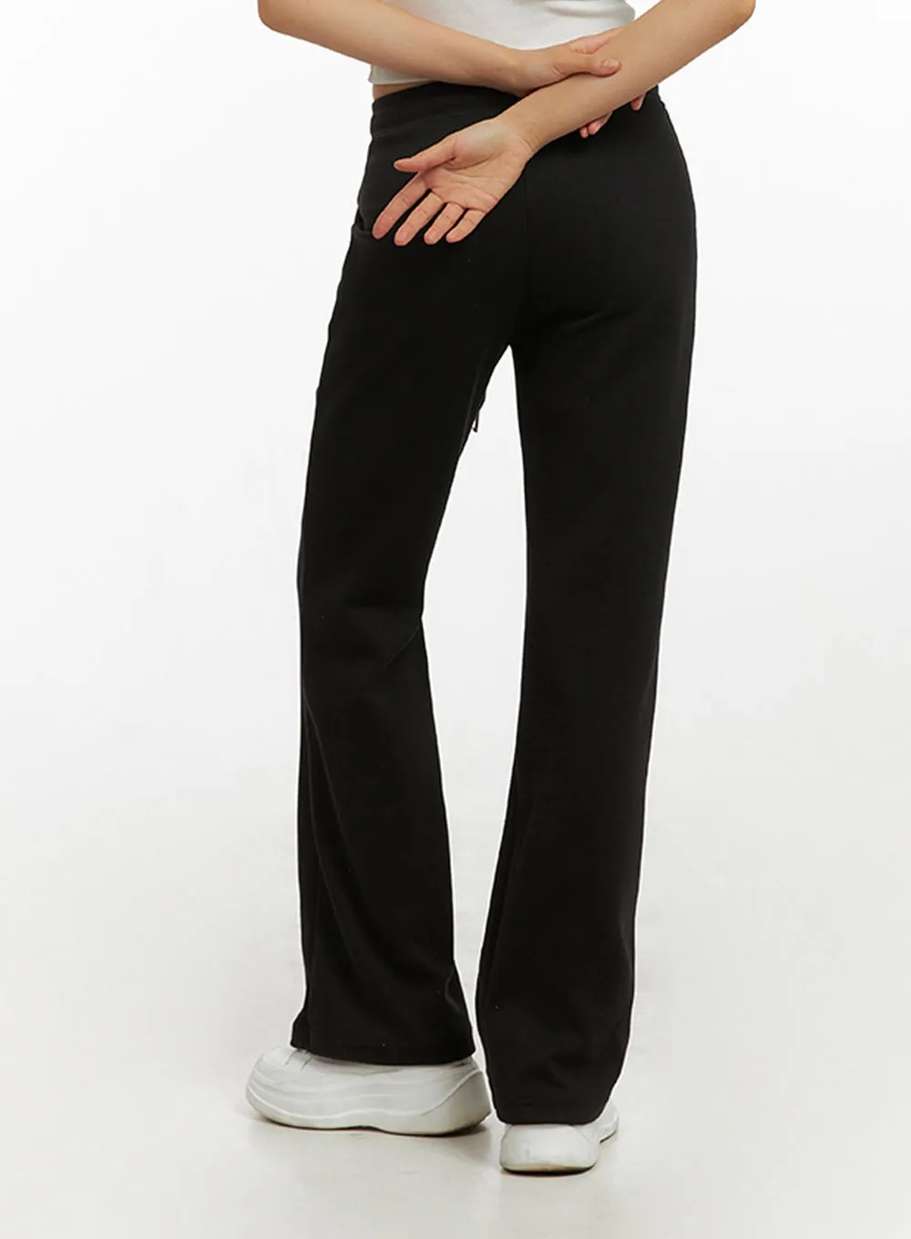Slim Bootcut Sweatpants IY422