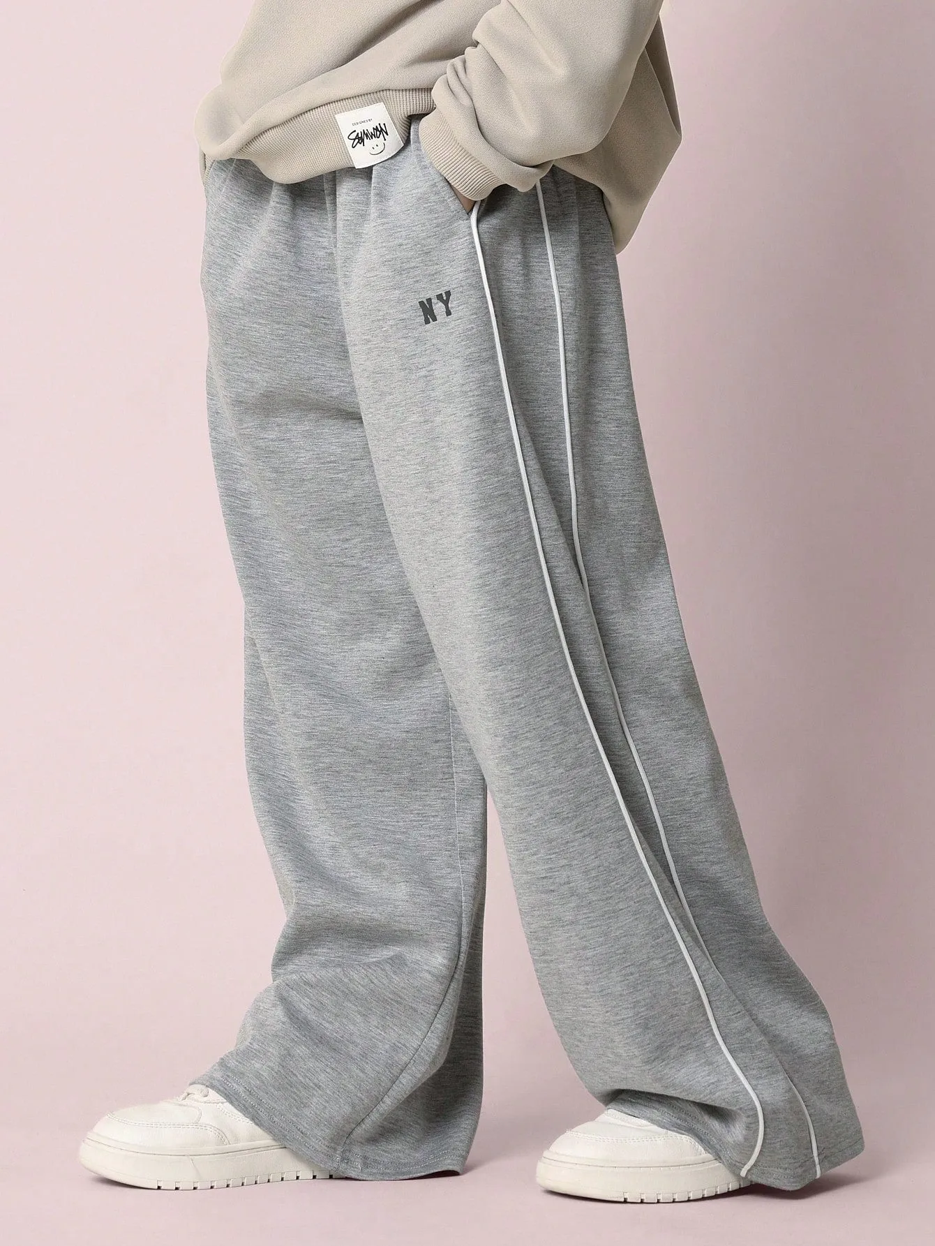 Tween Girls Relaxed Wide Leg Essential Sweatpants With Piping Detail